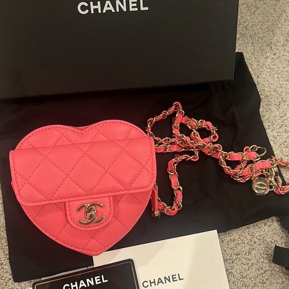 Chanel heart belt bag - Picture 5 of 5